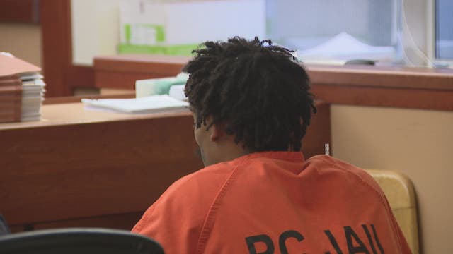 Tacoma quadruple murder trial: Dirty clothes cause hour-and-a-half delay