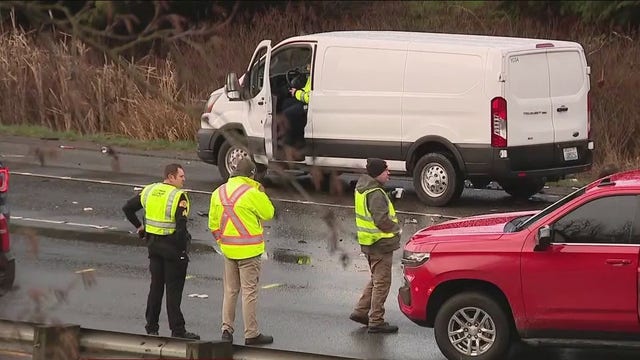Suspect in fatal I-5 crash merged onto shoulder before slamming into trooper, docs say