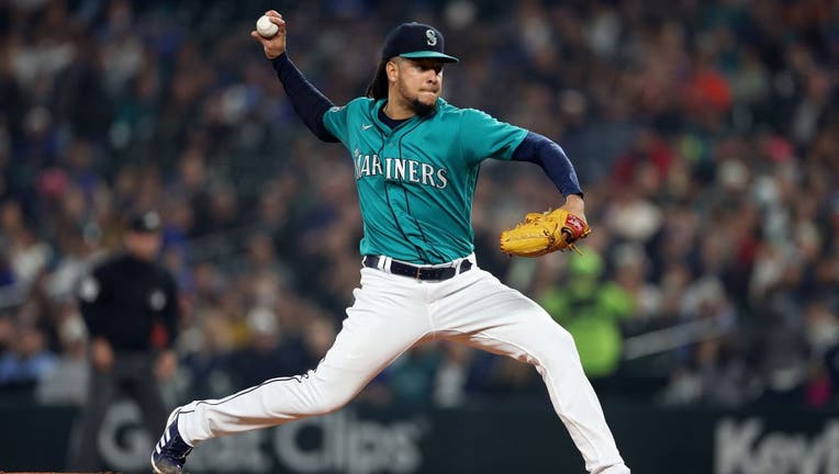 Mariners name Luis Castillo Opening Day starter against Red Sox