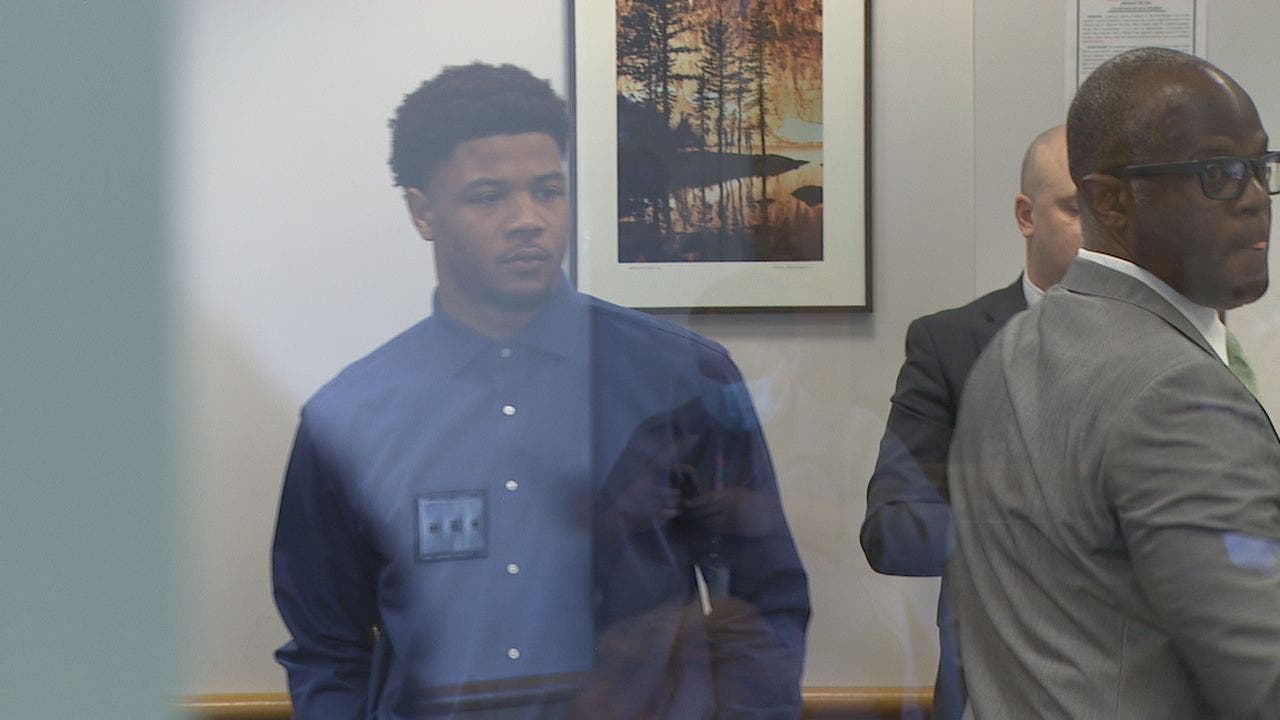 UW football player Tybo Rogers accused of assault | FOX 13 Seattle
