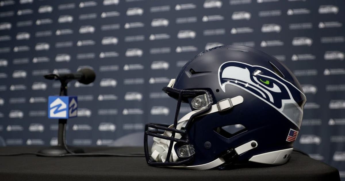 Seattle Seahawks promote Matt Berry, Willie Schneider to assistant general manager roles