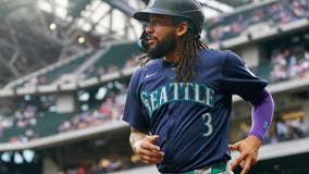 Seattle Mariners' J.P. Crawford has hairline fracture in pinky after taking HBP in first inning