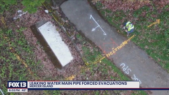 Mercer Island residents evacuate due to risk of possible landslide