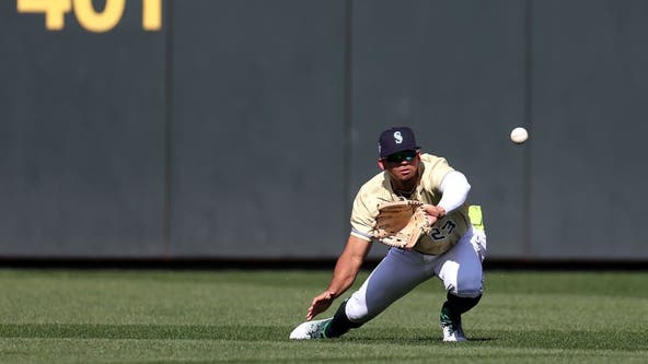 Seattle Mariners call-up Jonatan Clase as Dominic Canzone placed on injured list