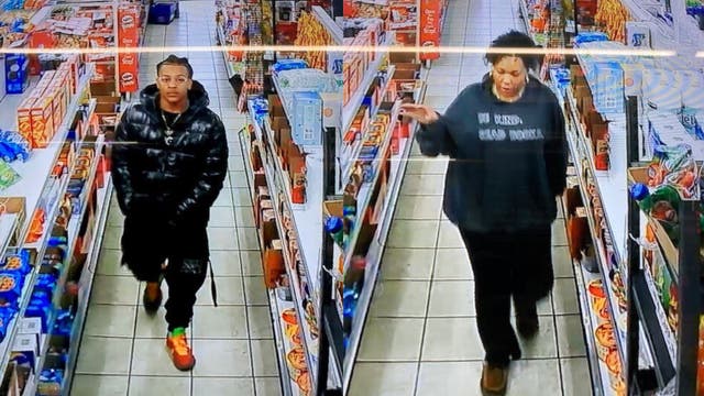 Two suspects in Federal Way shooting sought, police release photos