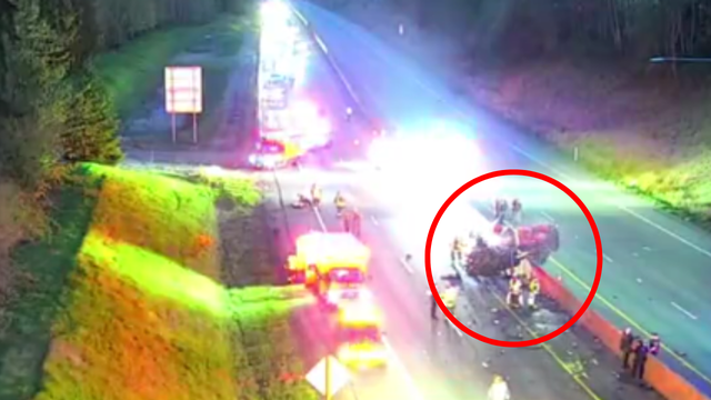 Kidnapping suspect causes deadly wrong-way crash on SR 525 in Lynnwood