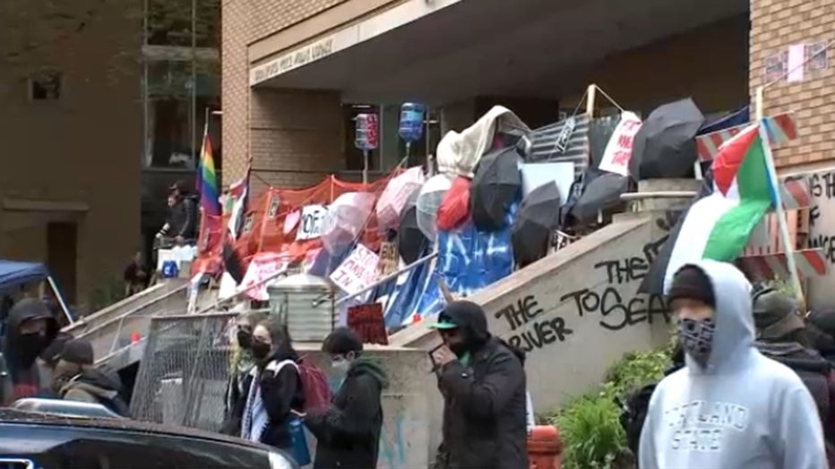 protesters in front of the psu library