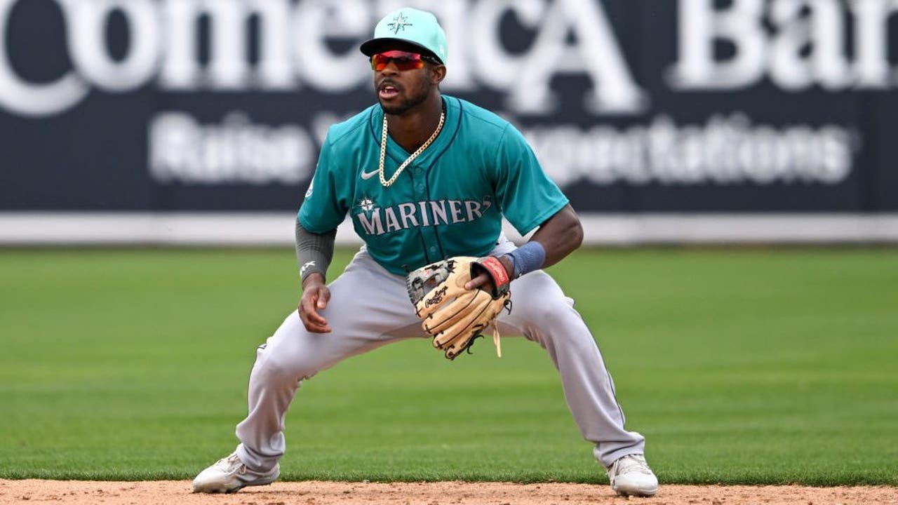 Mariners place Polanco on 10-day IL, call-up Bliss for MLB debut