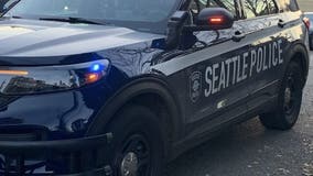 Seattle mayor signs new contract with police union
