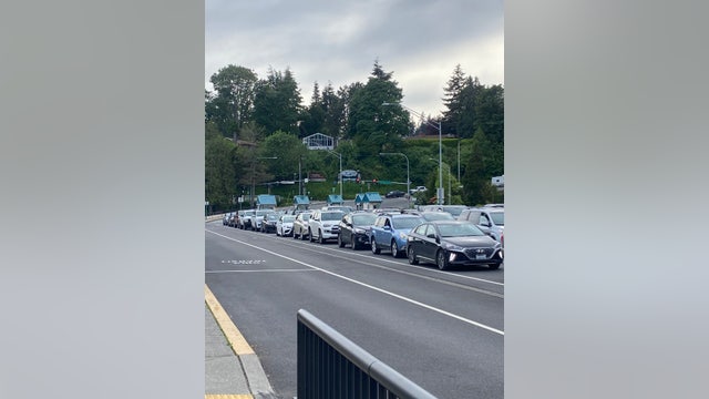 Memorial Day rush to get home causes long wait times at some WA ferry terminals