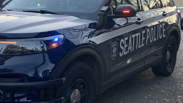 Seattle nightclub stabbing leaves 2 men injured in Pioneer Square