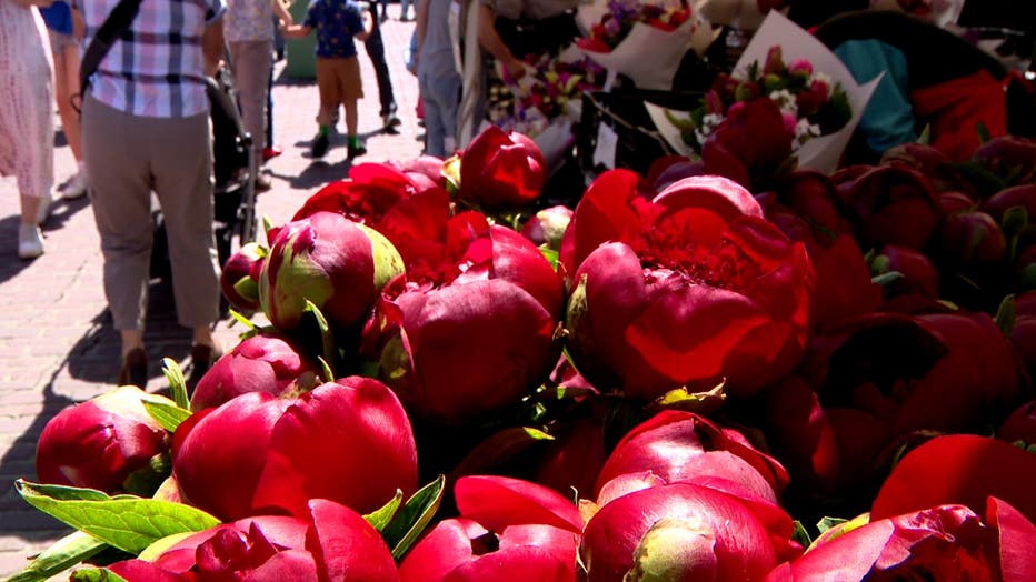 Red roses at Pike Place Market