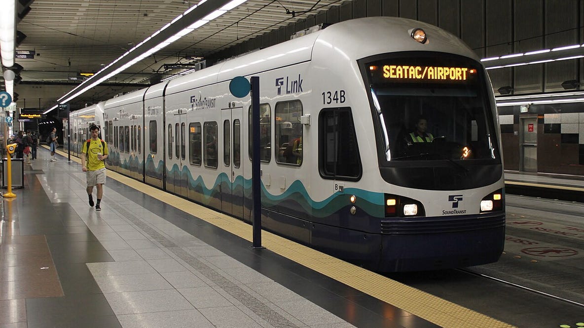 Link Lite Rail Line 1 suspended due to train blockage