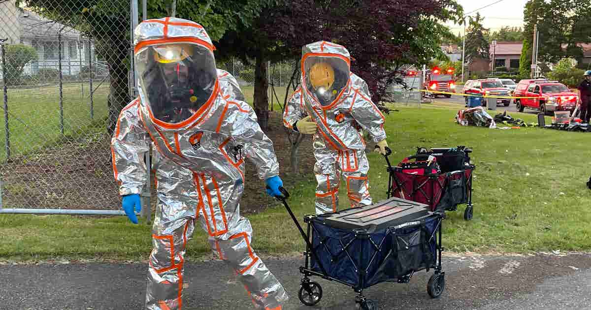 kent-hazmat.jpg?ve=1&tl=1