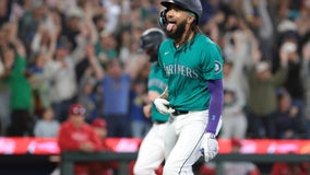 Crawford's slam and Miller's arm lead surging Seattle Mariners to 9-0 win over Angels