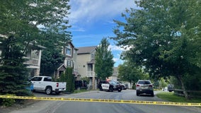 Renton Police officer shoots, injures suspect in domestic disturbance involving hostages