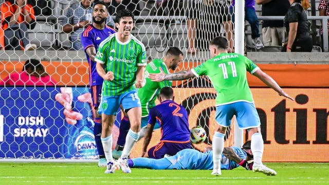 Rothrock, Ragan score six minutes apart as Seattle Sounders salvage 2-2 draw with Dynamo