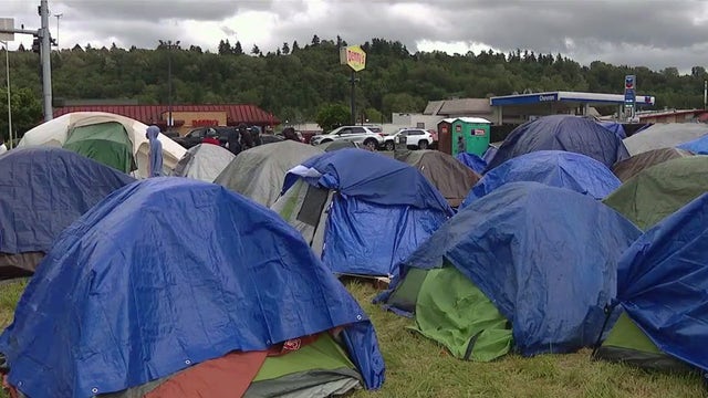 Kent asylum seekers urge use of vacant ‘COVID hotel’ for shelter