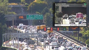 Car crash shuts down 3 lanes of westbound I-90 in Seattle, causes major backups