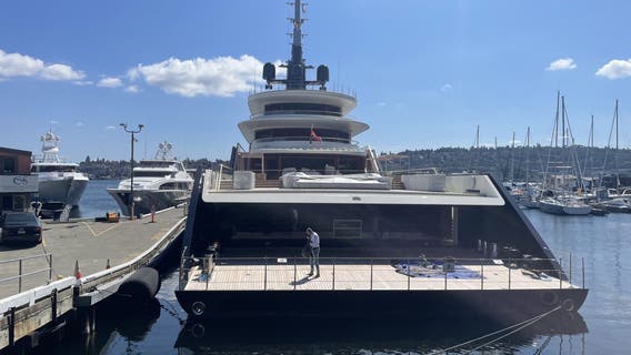 $250M superyacht Liva O draws 'big' attention on Seattle's Lake Union
