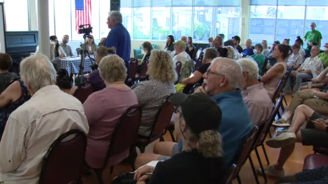 Frustrations boil over at West Seattle light rail proposal town hall