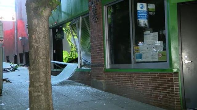 4 arrested in Seattle pot shop smash-and-grab burglary