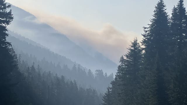 WA wildfire sparked by lightning burns near North Cascades Highway