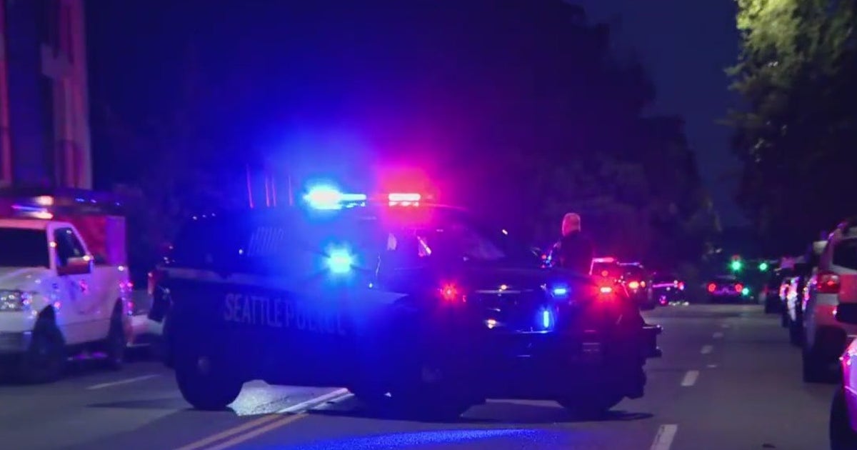 Teen shot in Seattle's University District | FOX 13 Seattle