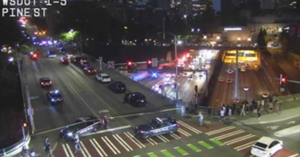 Man throws fish tank onto I-5 in Seattle, assaults trooper | FOX 13 Seattle