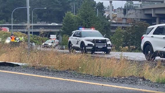 Tacoma rollover crash kills driver, I-705 S ramp to I-5 N shut down