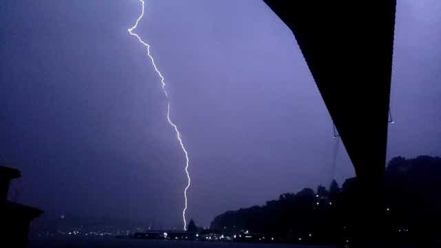 Thousands without power in Puget Sound region after Saturday storms