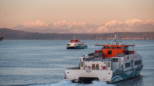 WA ferry riders warned high winds may cancel service Monday, Tuesday