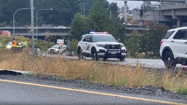 Tacoma rollover crash kills driver, I-705 S ramp to I-5 N shut down