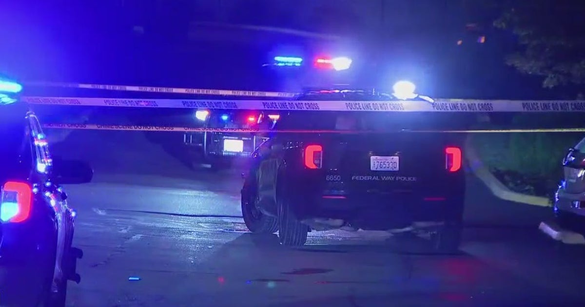 Man killed at Federal Way apartment complex | FOX 13 Seattle
