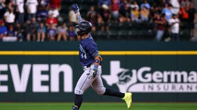 Rodríguez has leadoff HR, tiebreaking single as Seattle Mariners beat Rangers 8-4