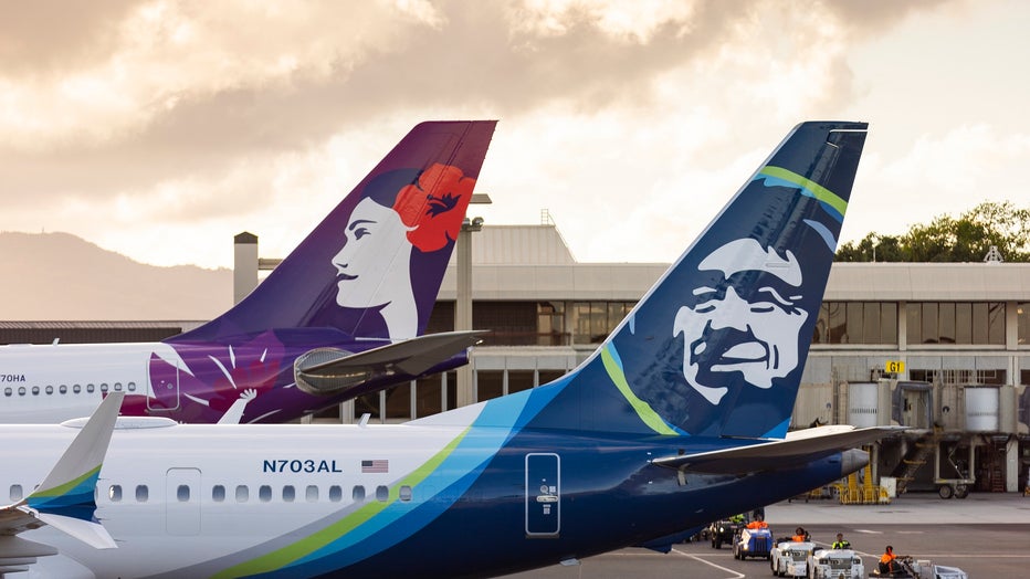 alaska airlines and hawaiian airlines planes