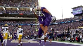 How to watch University of Washington Huskies vs. Iowa