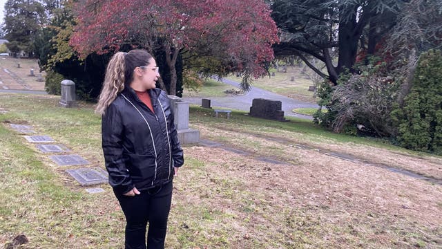 Pregnant mom in 'grave' situation after thieves steal car just before Halloween
