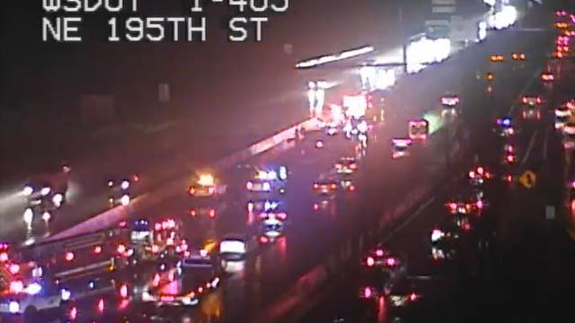 1 killed in crash on I-405 in Bothell, WA