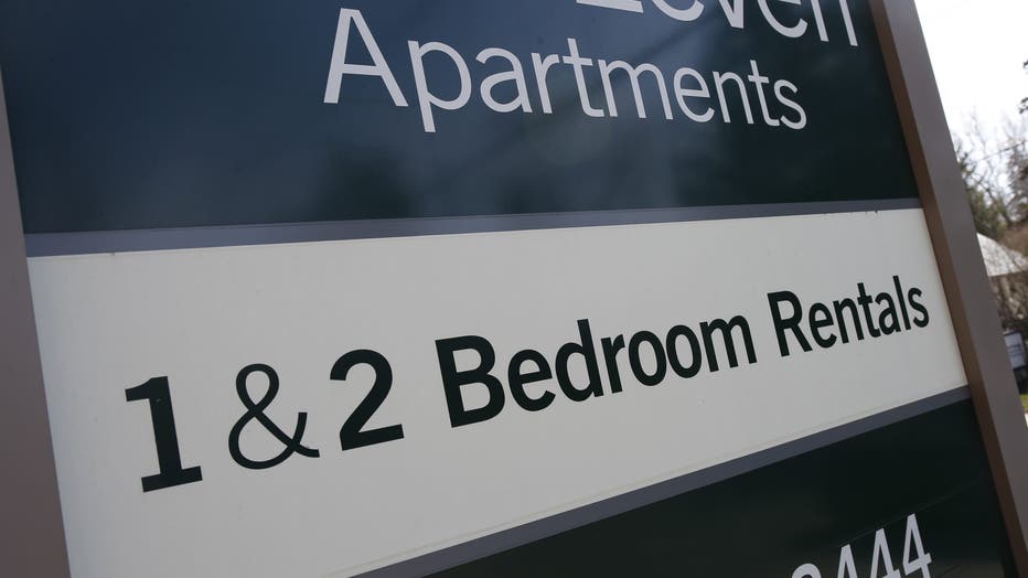 apartment for rent sign