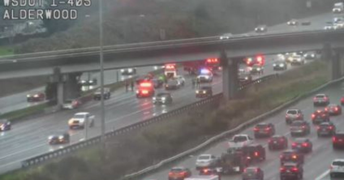 Multi-car crash 4-mile backup on I-5 South near Lynnwood | FOX 13 Seattle