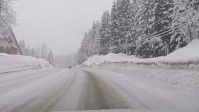 WA drivers urged to prepare for winter weather on mountain passes