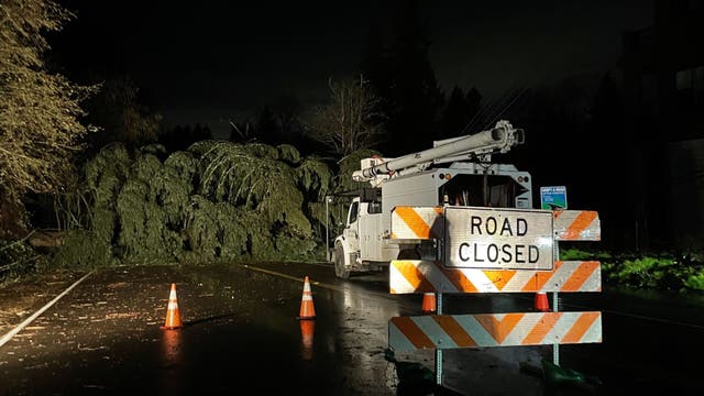 Over 100K in WA without power from bomb cyclone. Here's what to know