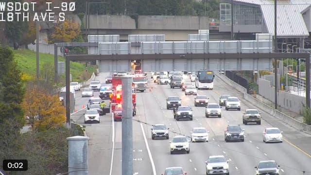I-90 crash in Seattle blocks lanes, snarls morning commute