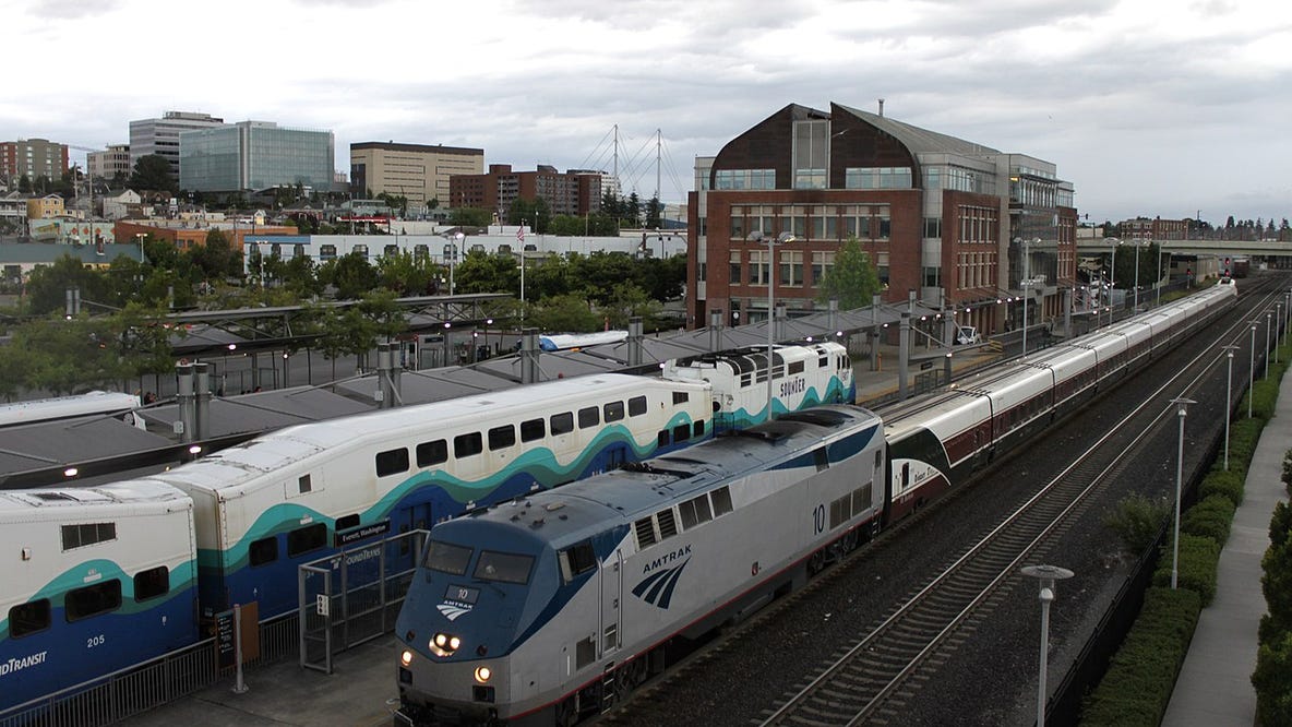 Amtrak temporarily suspends service between Seattle, Portland