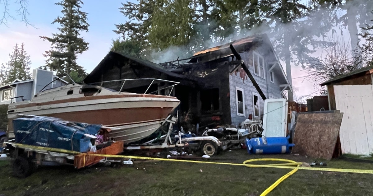One found dead in Burien house fire | FOX 13 Seattle