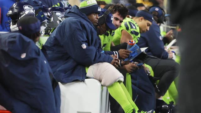 Seahawks get good news on injured QB Geno Smith as they regroup after loss