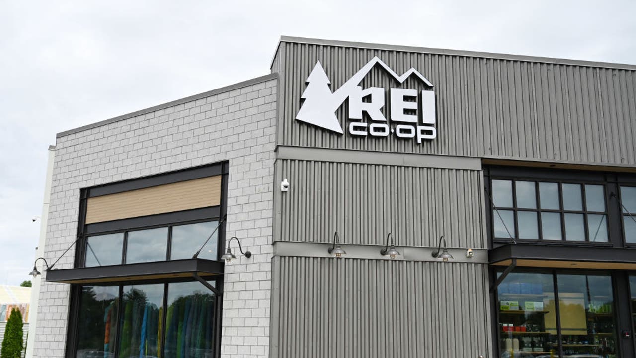 REI announces layoffs as it ends classes, travel FOX 13 Seattle