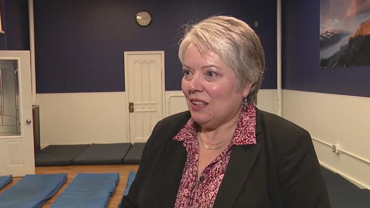 Seattle CEO's unique way to raise awareness about homelessness crisis Seattle CEO's unique way to raise awareness about homelessness crisis