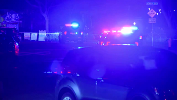 Search underway for suspects after man shot in Edmonds, WA